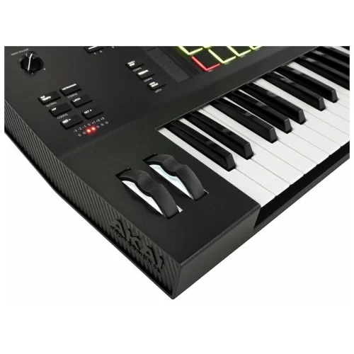 AKAI MPC Key 61 Профессиональный синтезатор купить в Москве и РФ